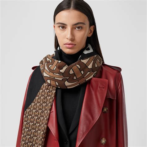 burberry cashmere square scarf|burberry cashmere scarf women.